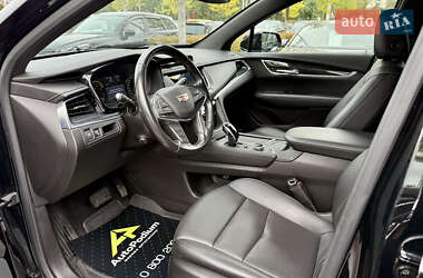 Внедорожник / Кроссовер Cadillac XT5 2021 в 