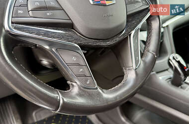 Внедорожник / Кроссовер Cadillac XT5 2021 в 