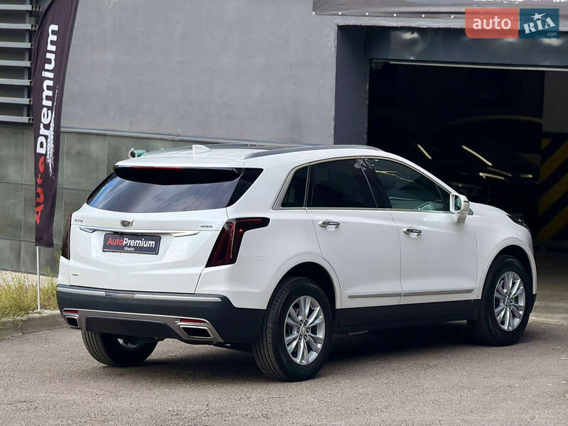 Внедорожник / Кроссовер Cadillac XT5 2021 в Харькове
