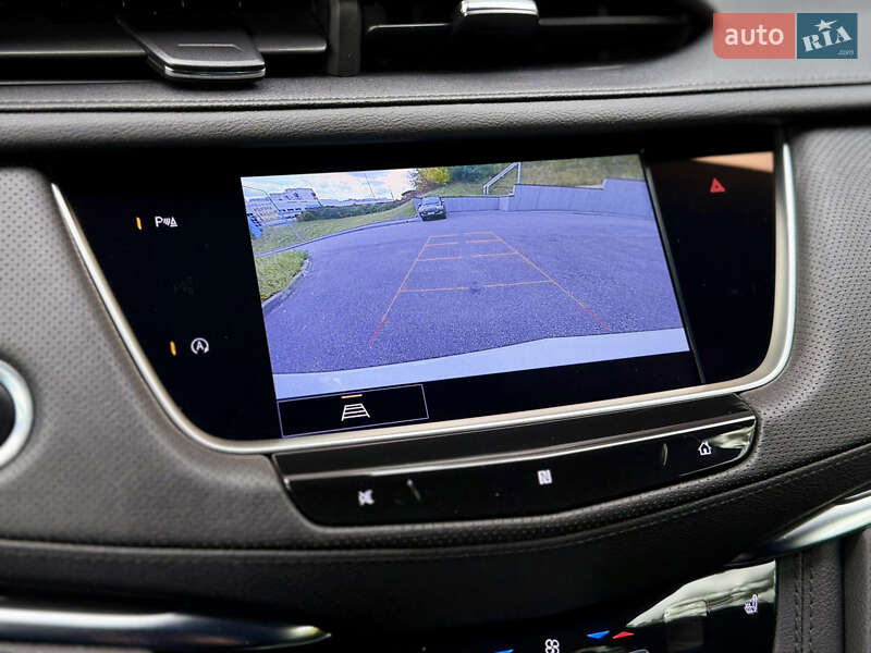 Внедорожник / Кроссовер Cadillac XT5 2021 в Харькове