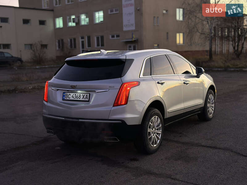 Внедорожник / Кроссовер Cadillac XT5 2019 в Шептицькому