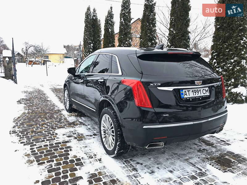 Внедорожник / Кроссовер Cadillac XT5 2016 в Коломые