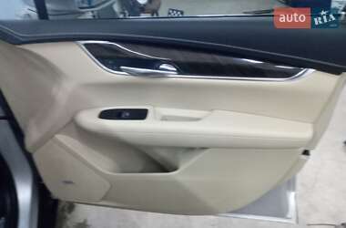 Внедорожник / Кроссовер Cadillac XT5 2019 в Шептицькому