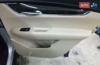 Внедорожник / Кроссовер Cadillac XT5 2019 в Шептицькому
