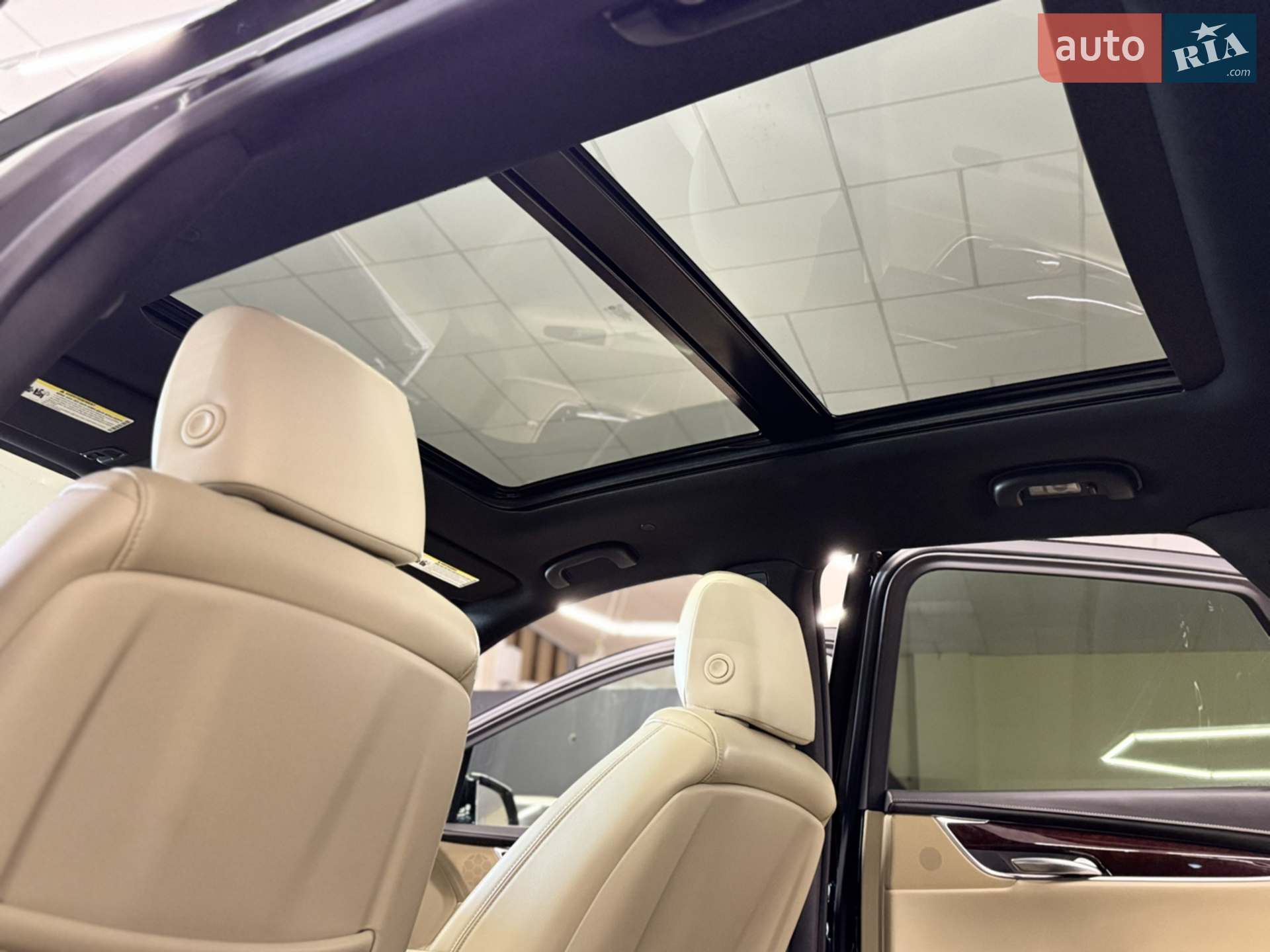 2017 Cadillac XT5 - мініатюра 18