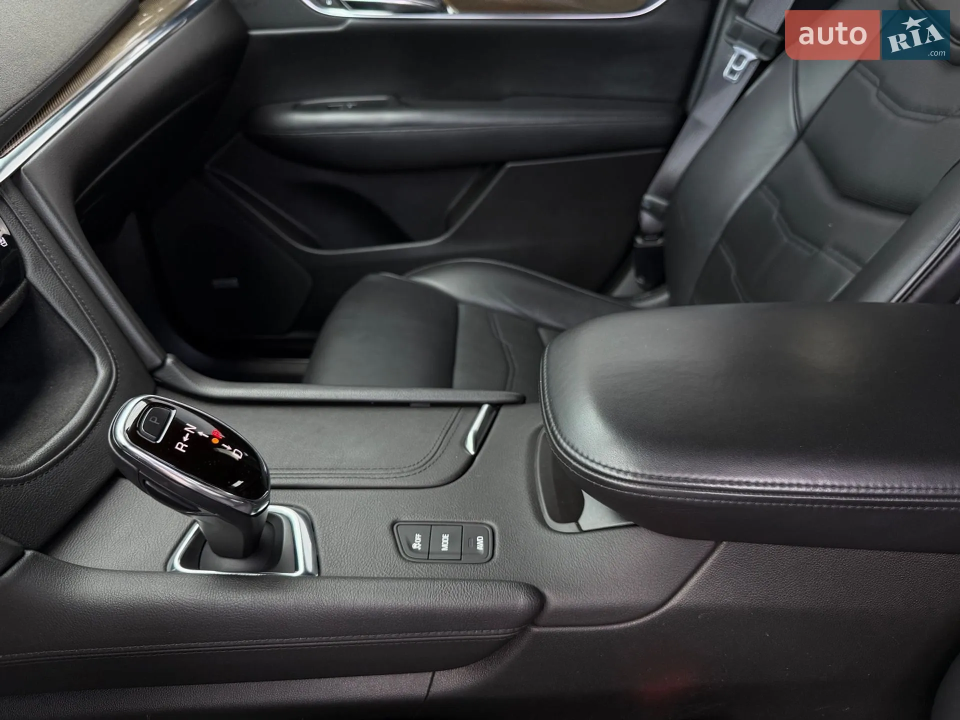 2016 Cadillac XT5 - мініатюра 4