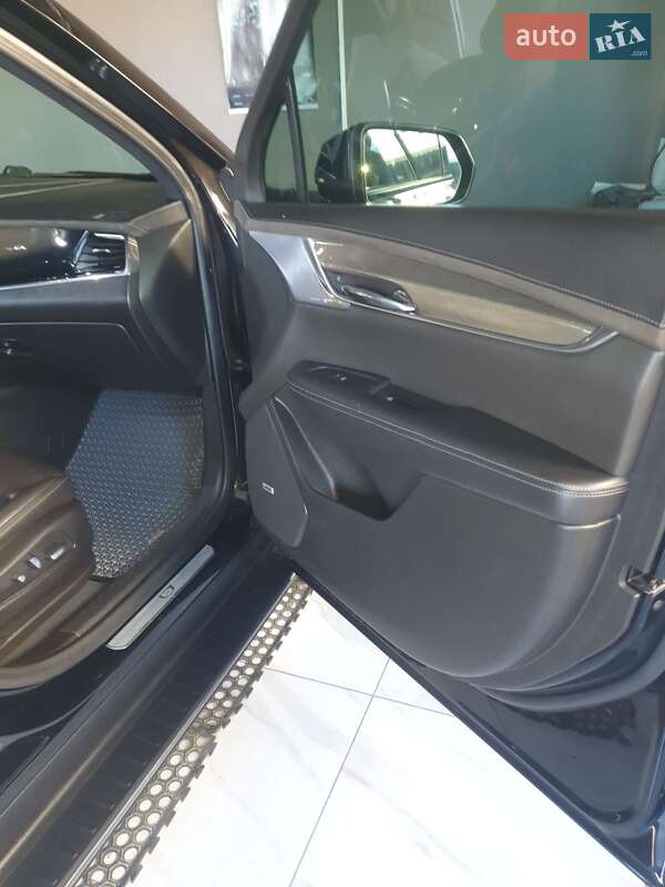 Позашляховик / Кросовер Cadillac XT6 2019 в Івано-Франківську