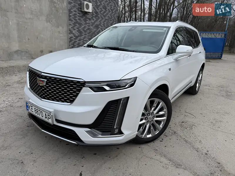 Cadillac XT6