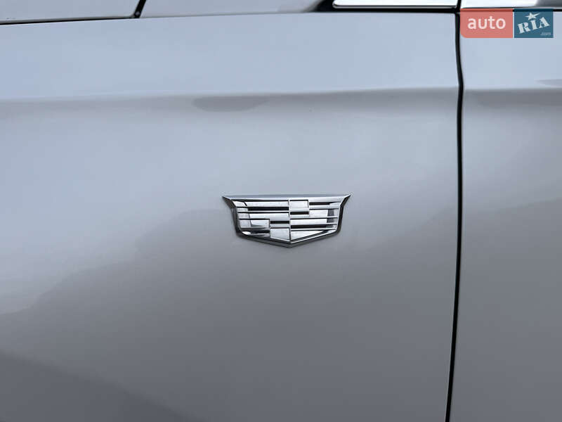 Универсал Cadillac XT6 2022 в Днепре