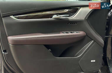 Внедорожник / Кроссовер Cadillac XT6 2021 в 