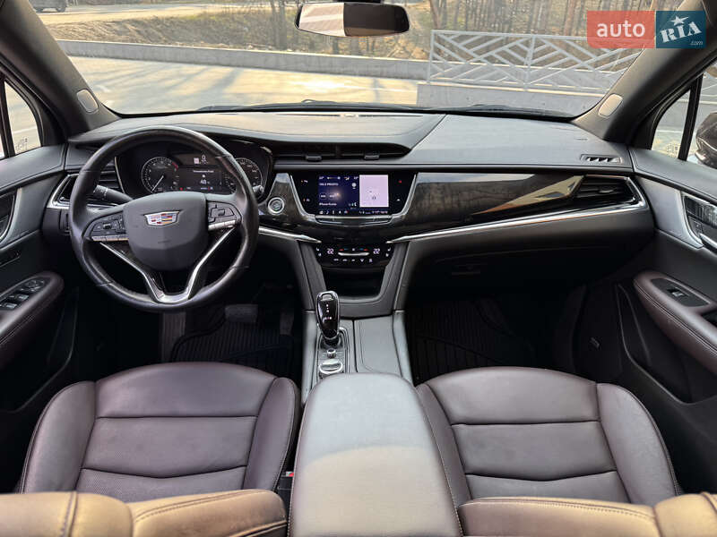 Внедорожник / Кроссовер Cadillac XT6 2019 в Киеве