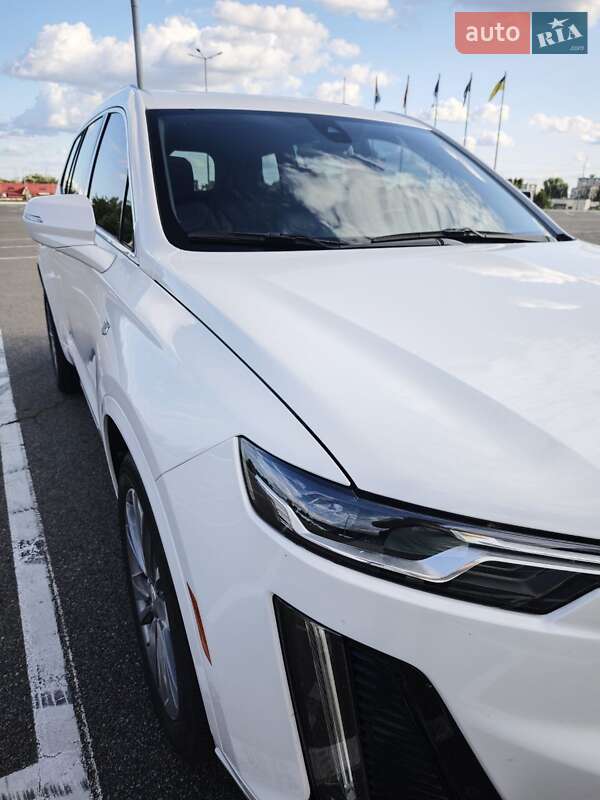 Внедорожник / Кроссовер Cadillac XT6 2019 в Киеве