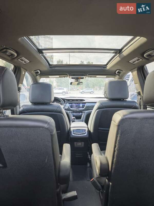Внедорожник / Кроссовер Cadillac XT6 2019 в Киеве