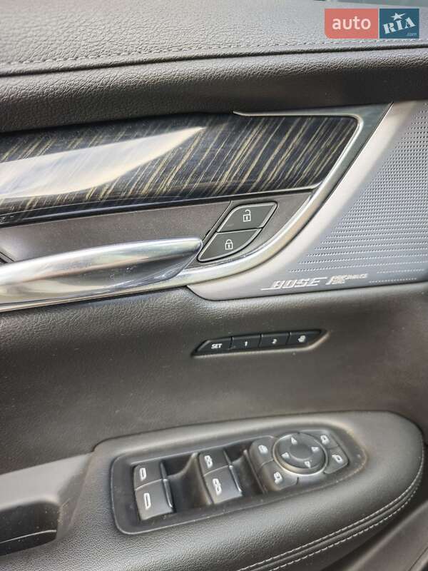 Внедорожник / Кроссовер Cadillac XT6 2019 в Киеве