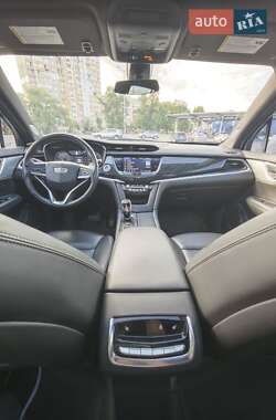Внедорожник / Кроссовер Cadillac XT6 2019 в 