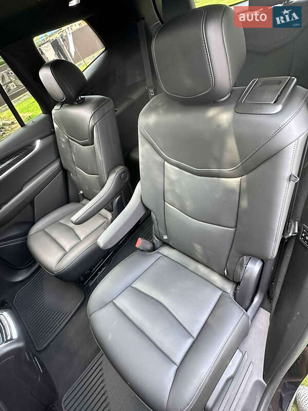 Внедорожник / Кроссовер Cadillac XT6 2022 в Богородчанах фото 8 Внедорожник / Кроссовер Cadillac XT6 2022 в Богородчанах