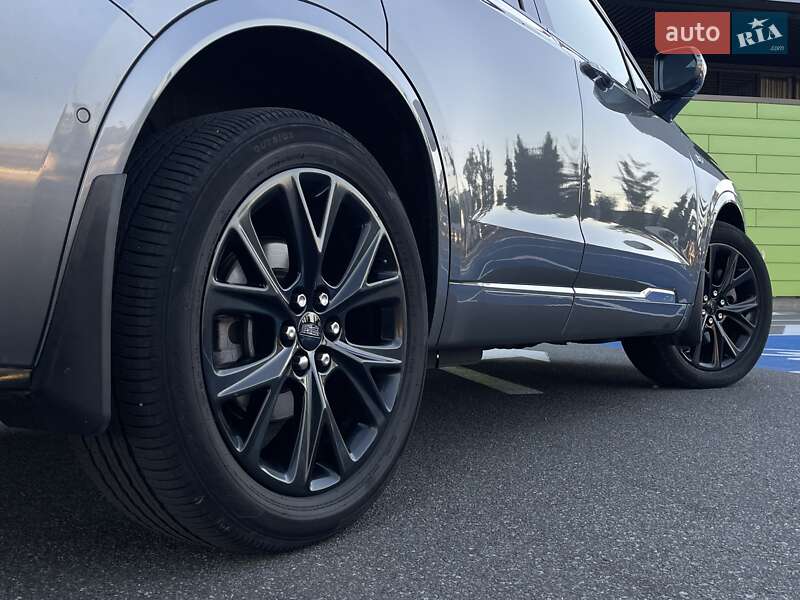 Внедорожник / Кроссовер Cadillac XT6 2019 в Киеве