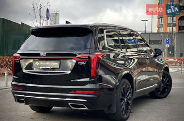 Позашляховик / Кросовер Cadillac XT6 2021 в 