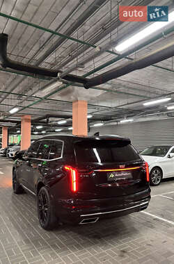Позашляховик / Кросовер Cadillac XT6 2021 в 