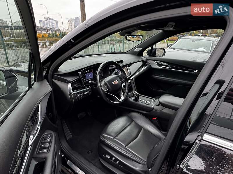 Внедорожник / Кроссовер Cadillac XT6 2019 в Киеве