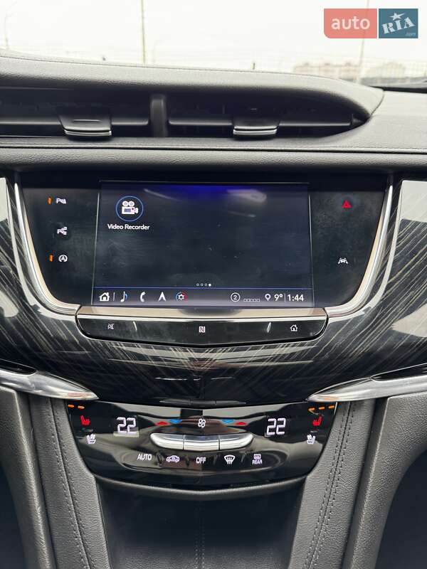 Внедорожник / Кроссовер Cadillac XT6 2019 в Киеве