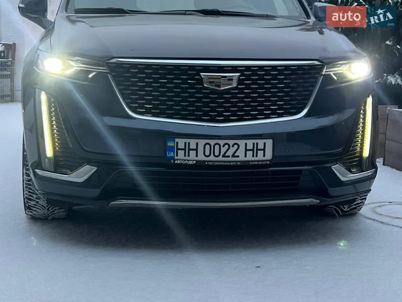 Cadillac XT6
