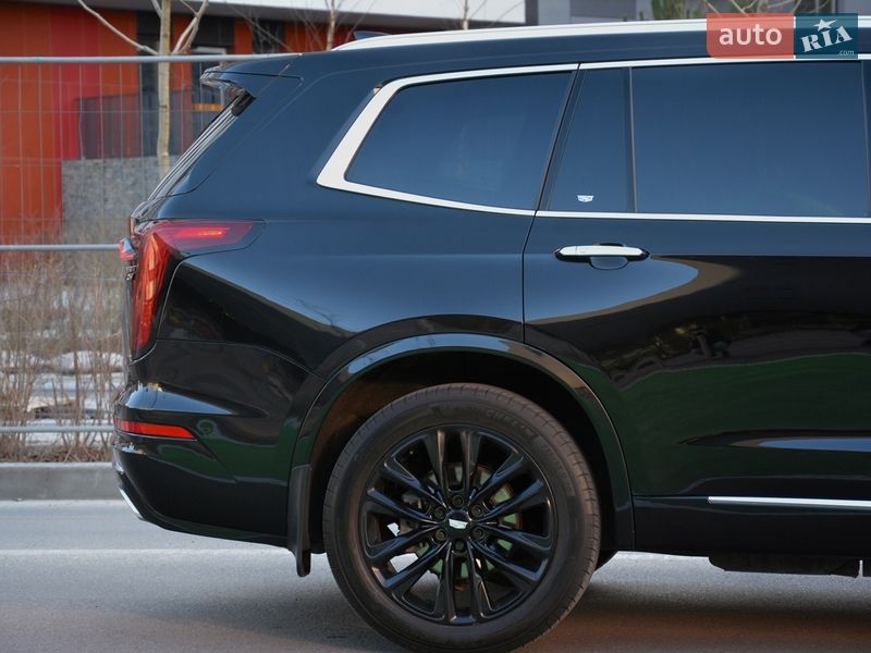 Позашляховик / Кросовер Cadillac XT6 2021 в Києві