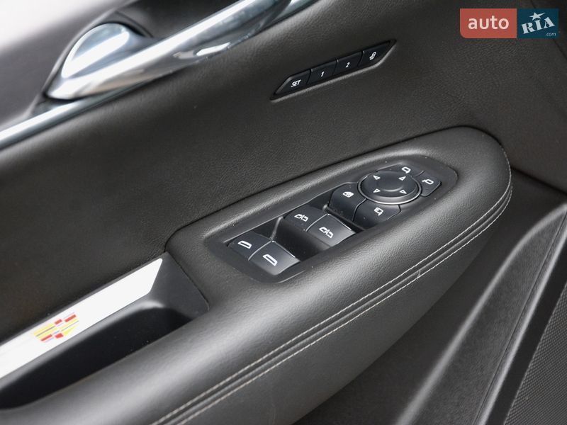 Позашляховик / Кросовер Cadillac XT6 2021 в Києві