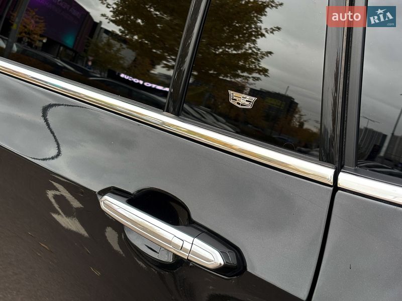 Позашляховик / Кросовер Cadillac XT6 2021 в Києві