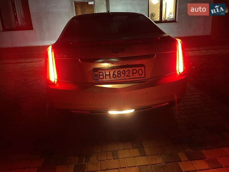 Седан Cadillac XTS 2016 в Одессе