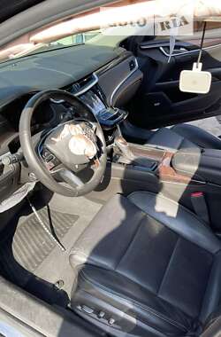 Седан Cadillac XTS 2014 в Кривому Розі