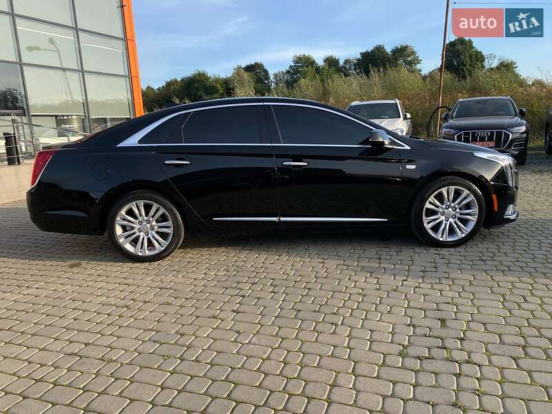 Седан Cadillac XTS 2019 в Львові