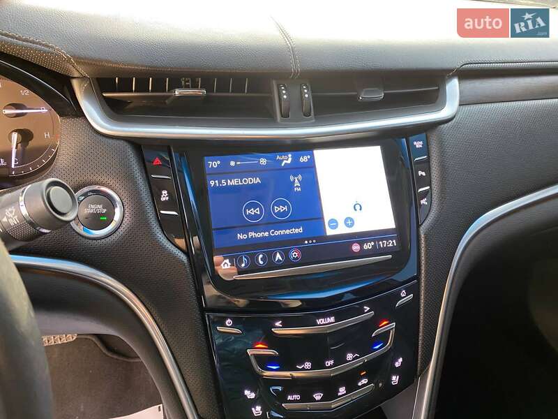 Седан Cadillac XTS 2019 в Львові