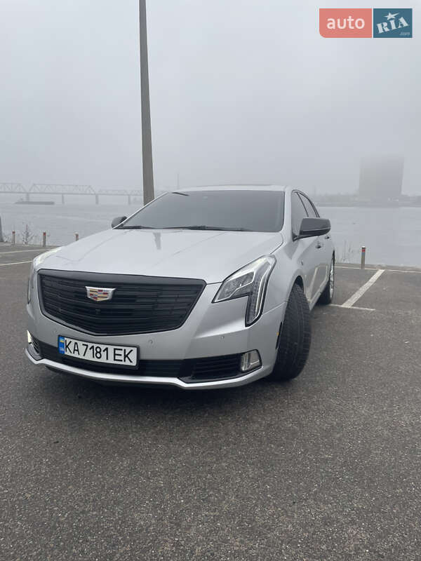 Седан Cadillac XTS 2017 в Києві