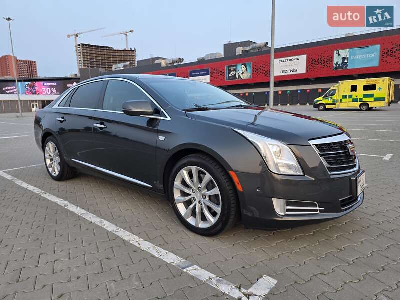 Седан Cadillac XTS 2016 в Киеве