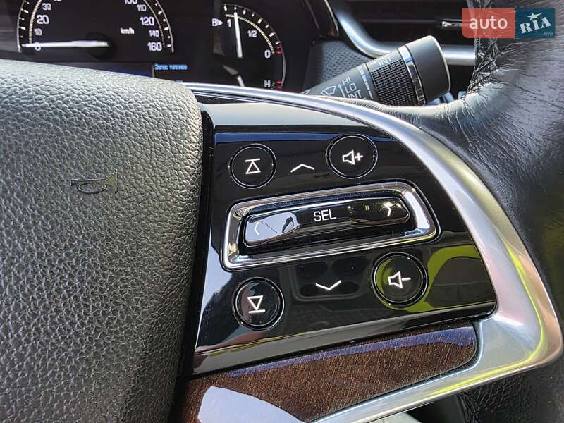 Седан Cadillac XTS 2016 в Киеве