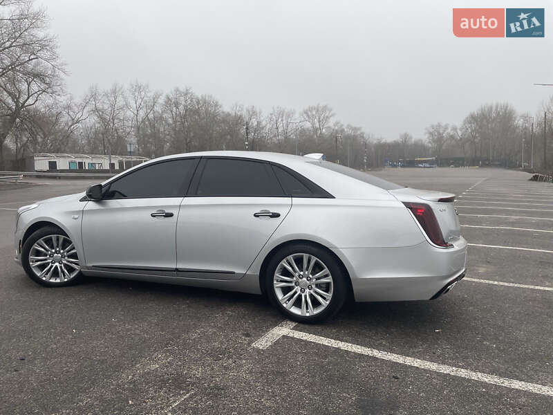 Седан Cadillac XTS 2017 в Києві