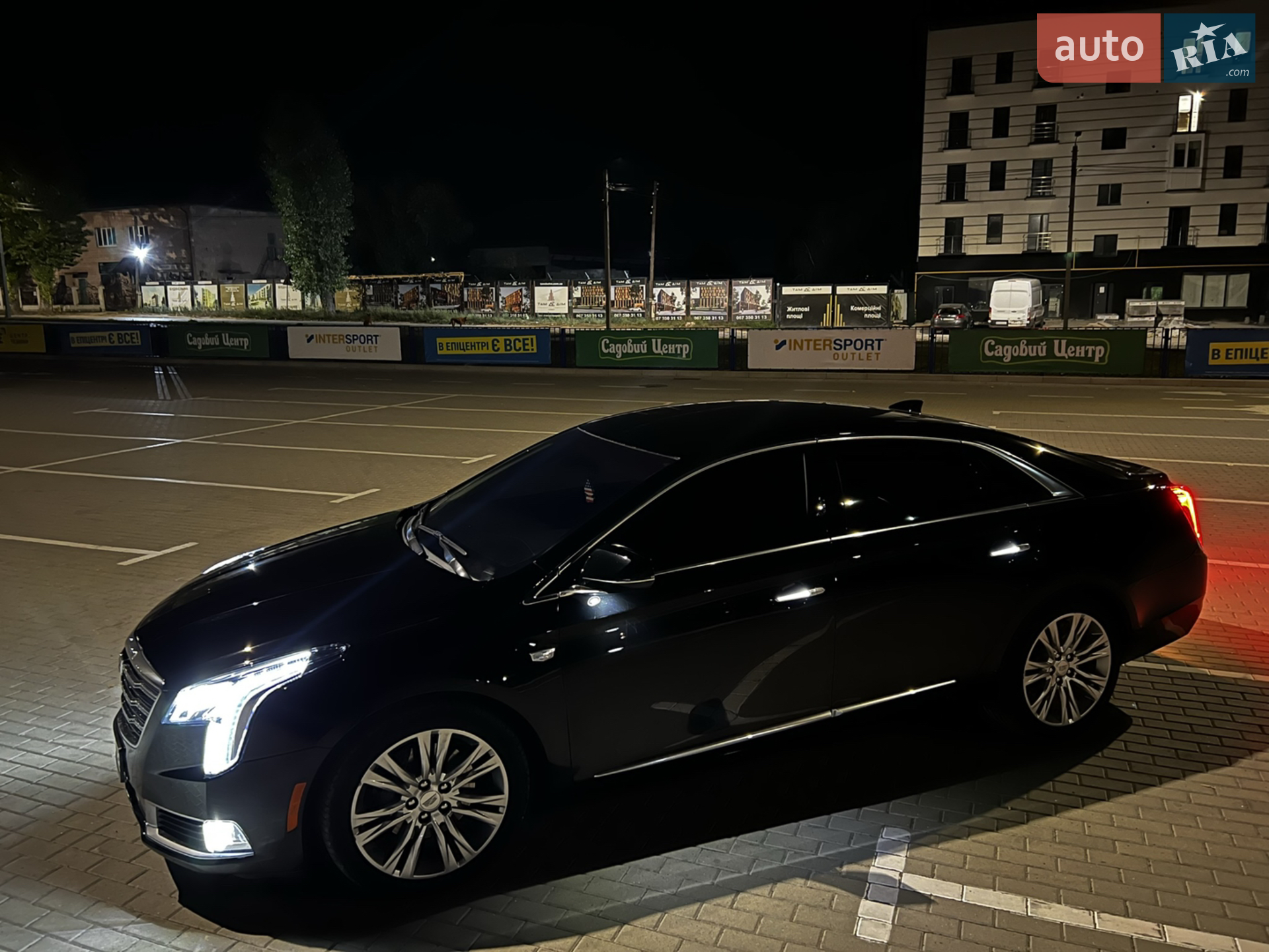 2019 Cadillac XTS - мініатюра 2