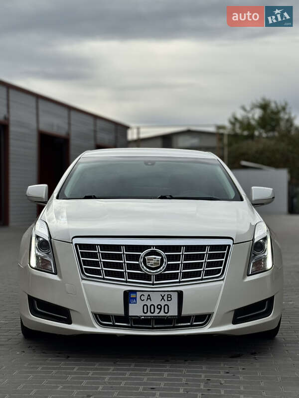 Cadillac XTS 2012