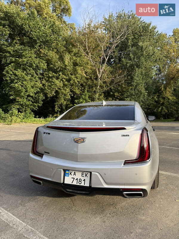 Седан Cadillac XTS 2017 в Киеве