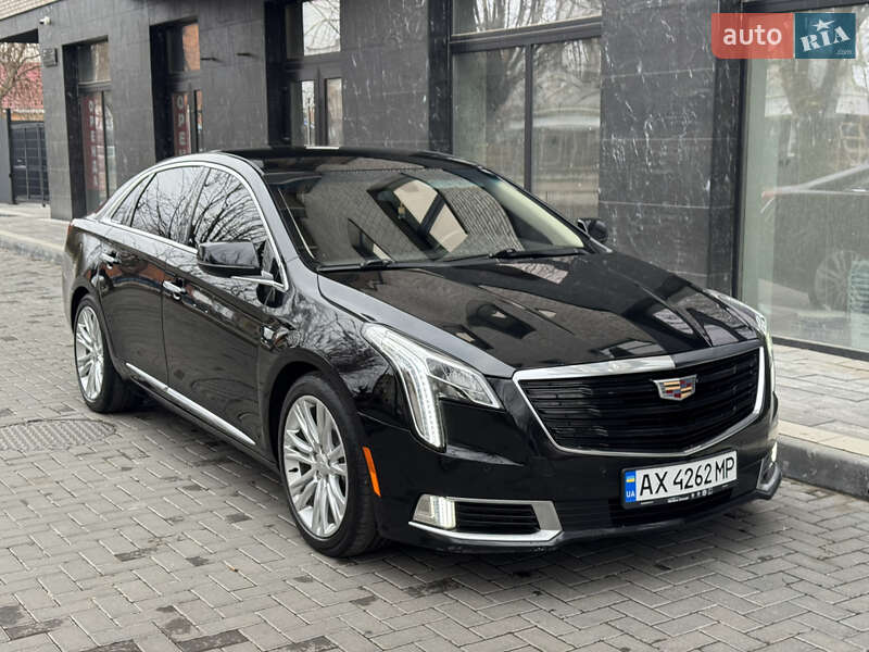 Седан Cadillac XTS 2018 в Ужгороді