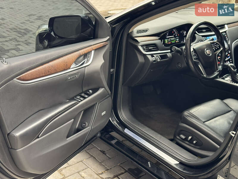 Седан Cadillac XTS 2018 в Ужгороді