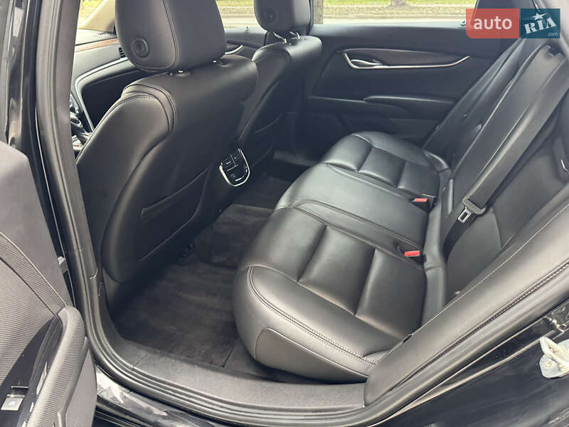 Седан Cadillac XTS 2018 в Ужгороді