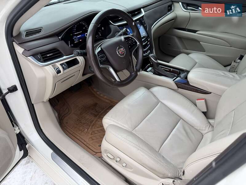 Седан Cadillac XTS 2012 в Києві