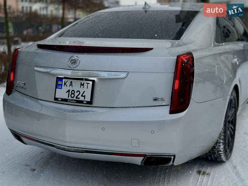 Седан Cadillac XTS 2012 в Івано-Франківську