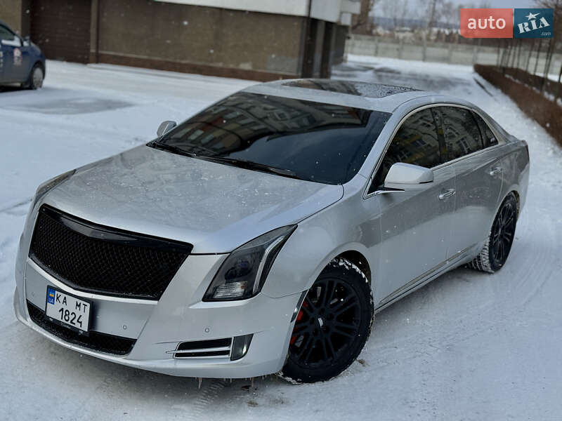 Седан Cadillac XTS 2012 в Івано-Франківську