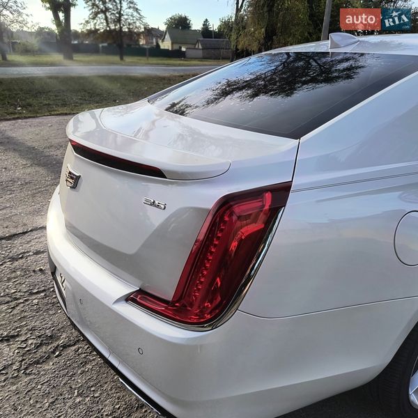 Седан Cadillac XTS 2019 в Никополе