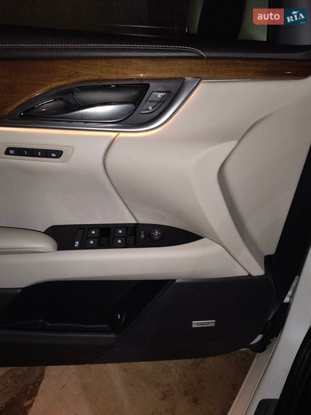 Седан Cadillac XTS 2019 в Никополе