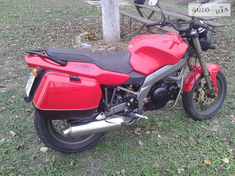 Мотоцикл Спорт-туризм Cagiva River 2002 в Староконстантинове