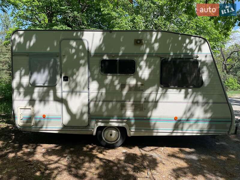 Причіп дача Caravelair B 4001 1994 в Новомосковську